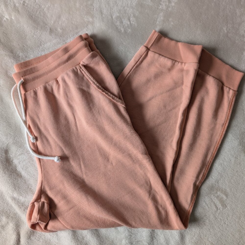 3/$30 Peach stretch terry joggers